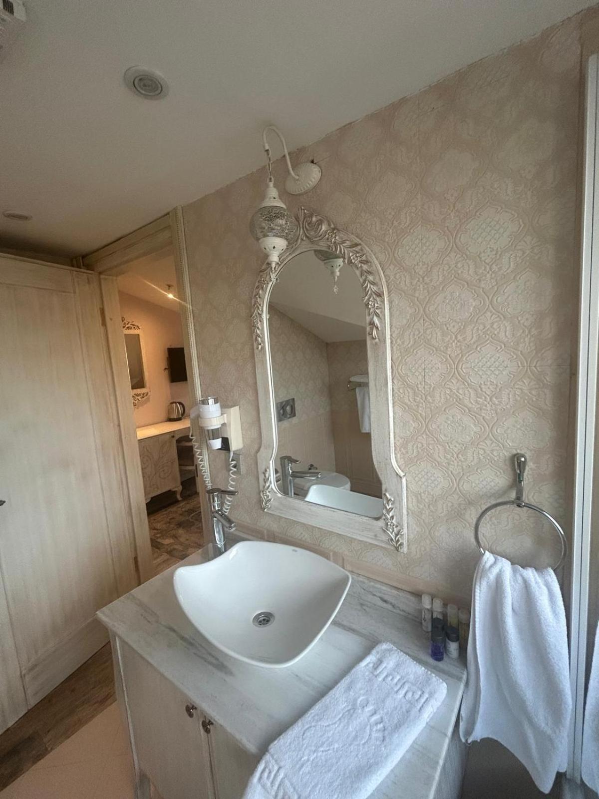 Elegance Asia Hotel Istanbul Ngoại thất bức ảnh
